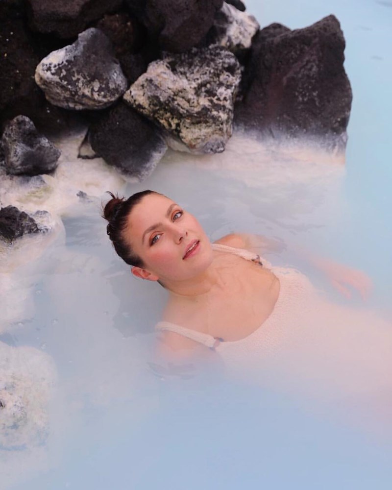 Beauty SOS: 8+1 hacks για τις μέρες που έχεις κουρασμένη όψη - εικόνα 1