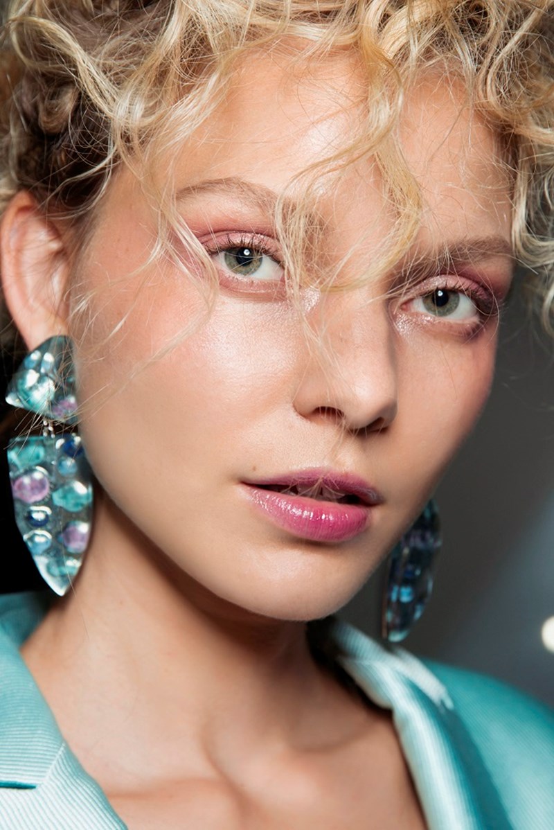 Υιοθέτησε το πιο hot trend της σεζόν στην ομορφιά - εικόνα 1