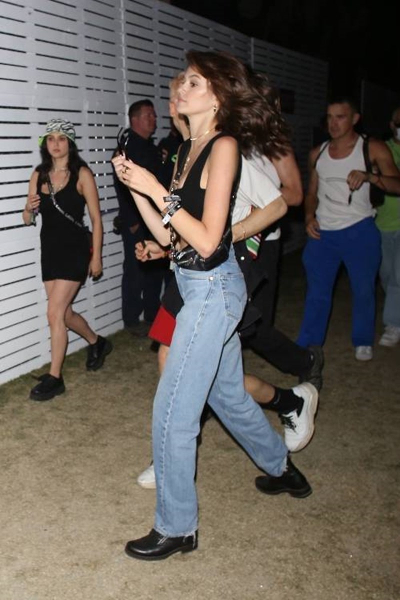Top 5: Tα denim trends που εντοπίσαμε στο Coachella - εικόνα 3