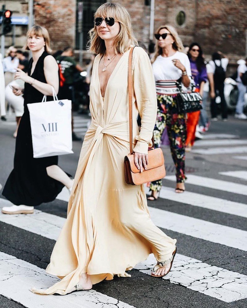 10 κίτρινα φορέματα που θέλουμε τώρα! - εικόνα 2