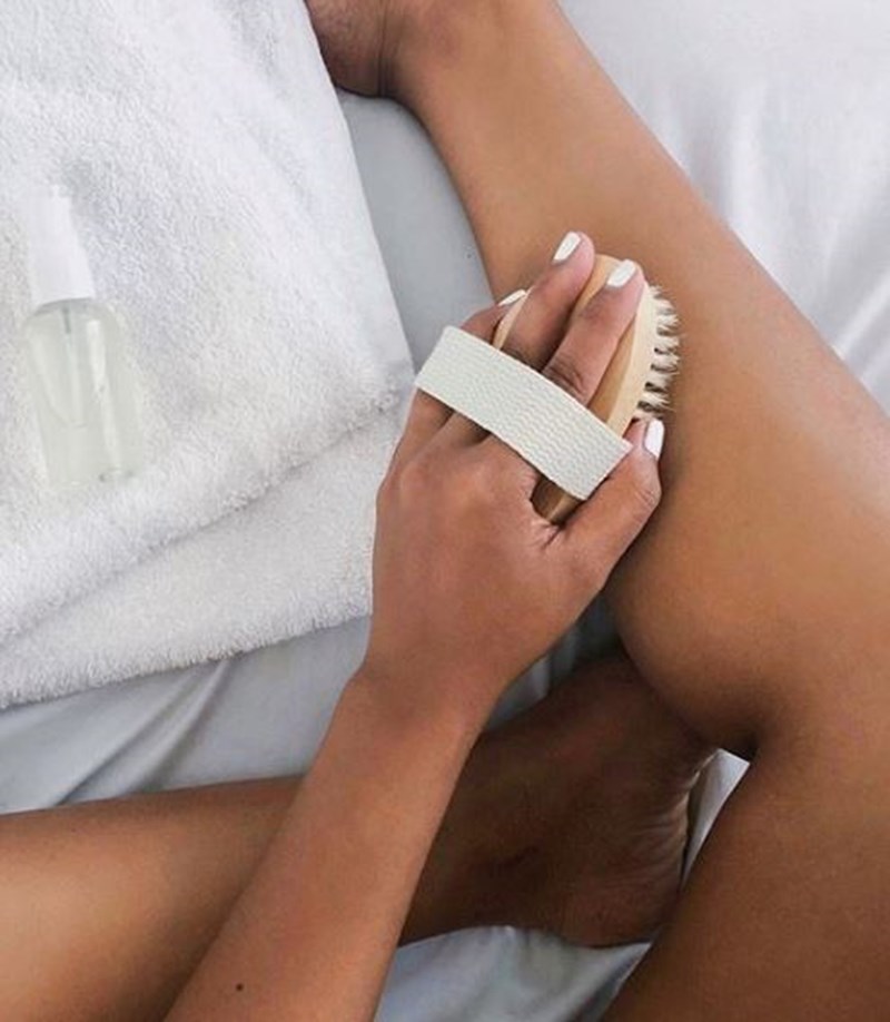 6 λόγοι να βάλεις το dry brushing στην ιεροτελεστία ομορφιάς σου - εικόνα 1