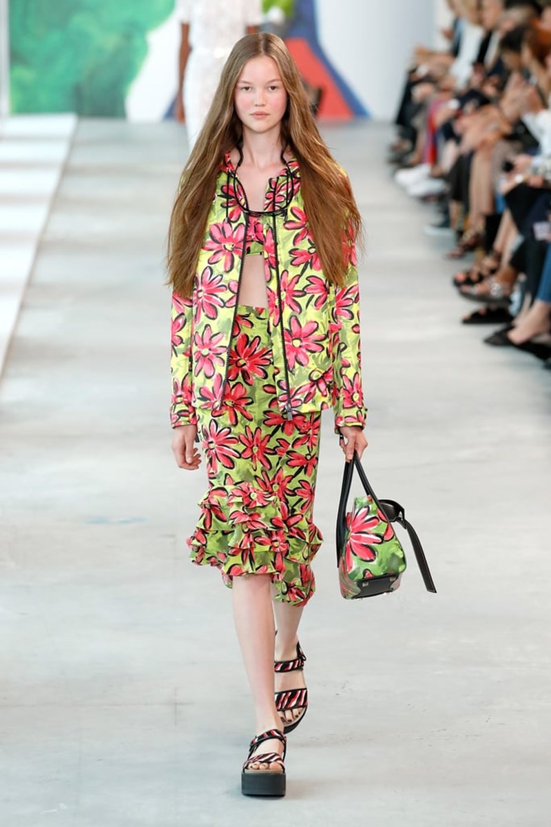 Runway Report: Οι χρωματικοί συνδυασμοί που θα κάνουν θραύση - εικόνα 3