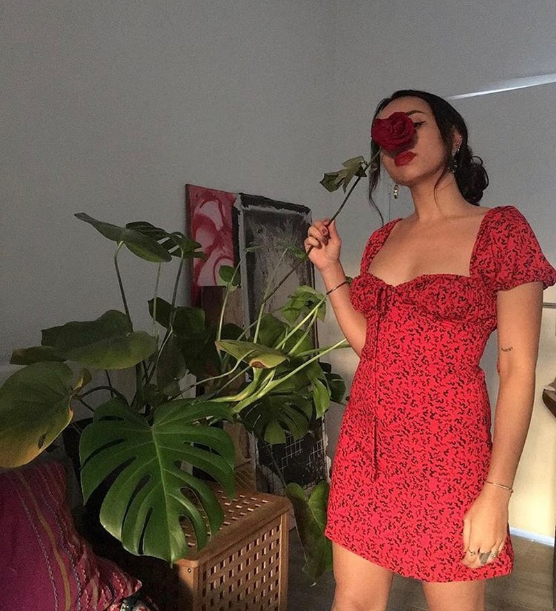 15 φορέματα σε φλογερό κόκκινο για εμφανίσεις που θα κλέψουν την παράσταση - εικόνα 2