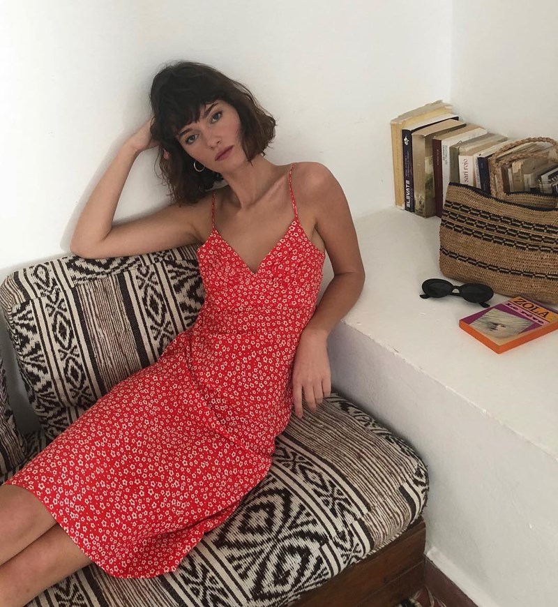 15 φορέματα σε φλογερό κόκκινο για εμφανίσεις που θα κλέψουν την παράσταση - εικόνα 1