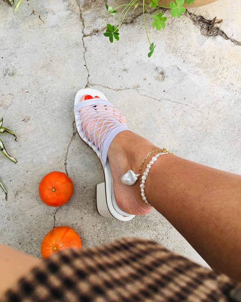 Trend Alert: Tα βραχιόλια για το πόδι είναι η πιο hot τάση της σεζόν - εικόνα 8