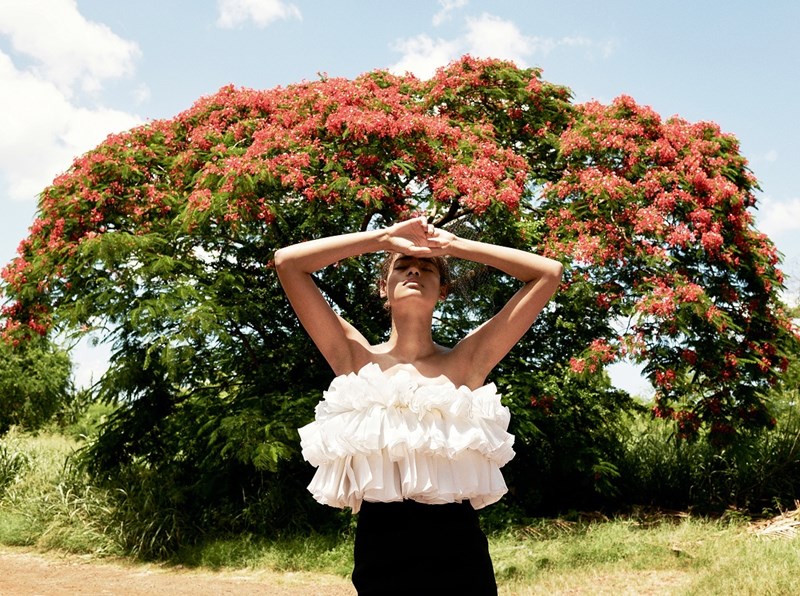 6 look στα βήματα της μόδας που μας ξεσηκώνουν - εικόνα 1