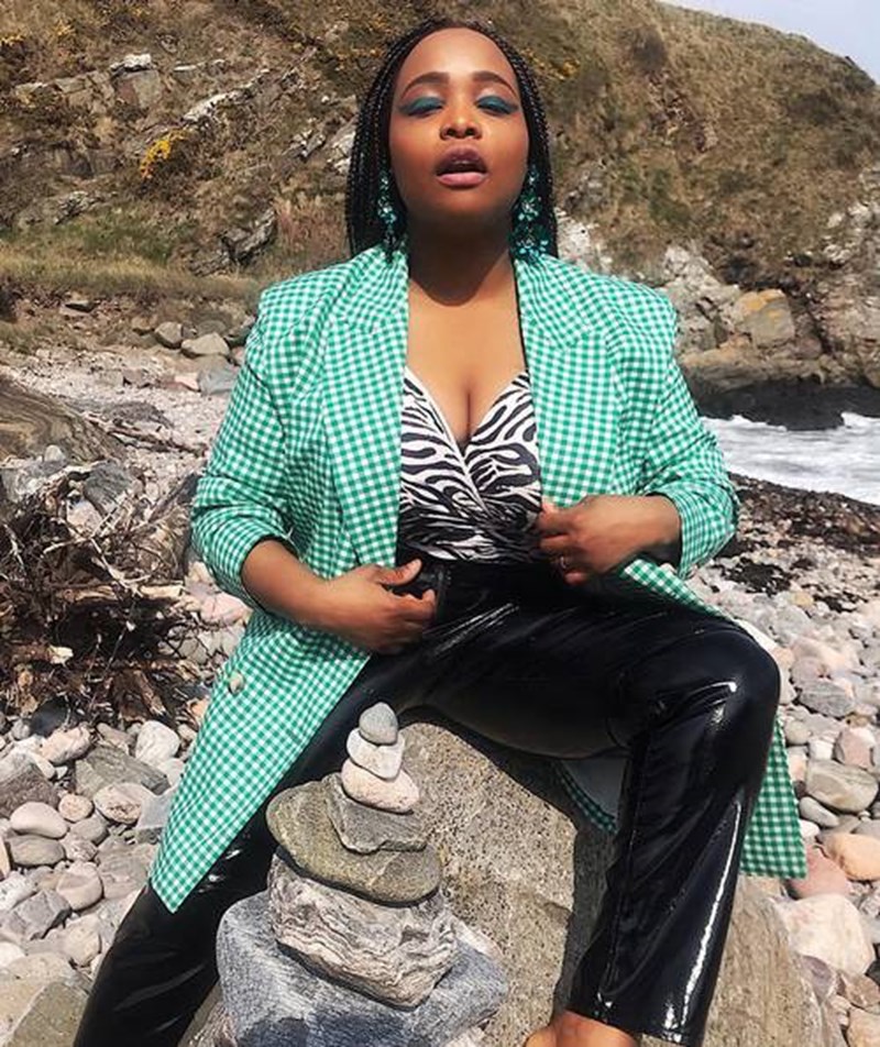 Βρήκαμε το print που φορούν όλα τα fashion girls (+10 κομμάτια που αγαπήσαμε) - εικόνα 5