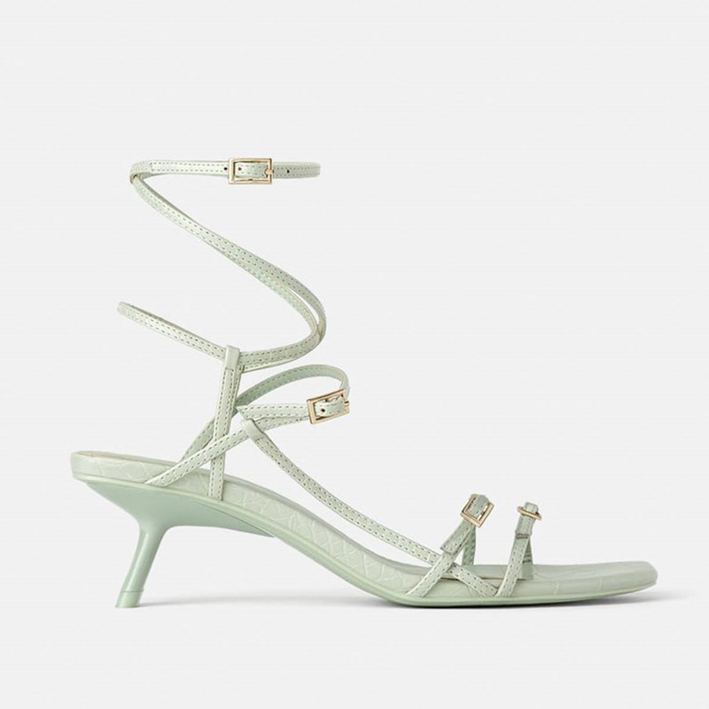 10 κομμάτια που πρέπει να υπάρχουν σε κάθε γυναικεία ντουλάπα αυτό το καλοκαίρι - εικόνα 2