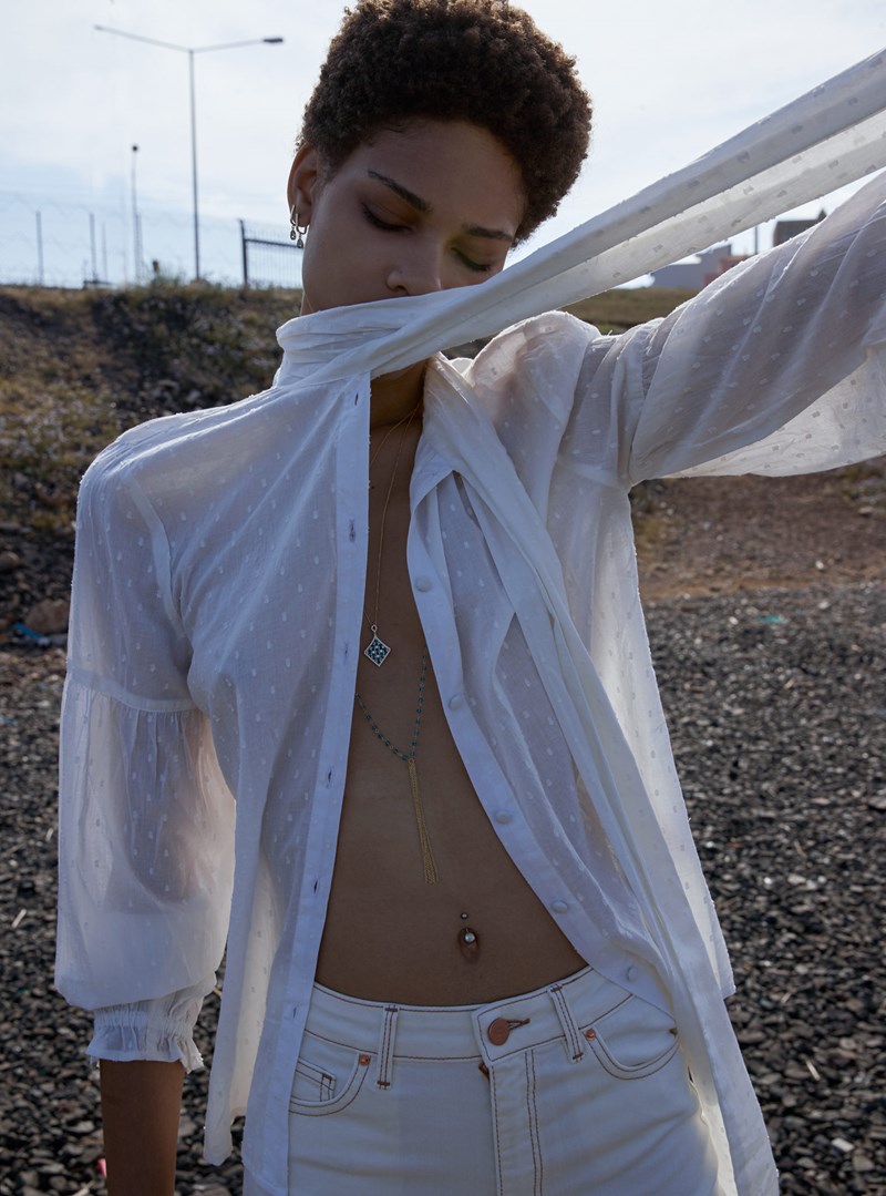 8 looks για τις δροσερές νύχτες μας στο νησί - εικόνα 1