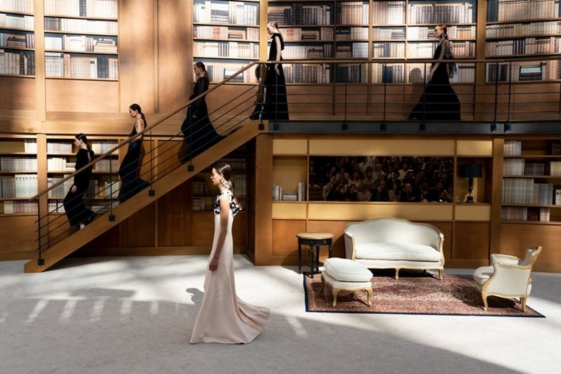 5 λόγοι που αγαπήσαμε την Haute Couture collection του οίκου Chanel - εικόνα 1
