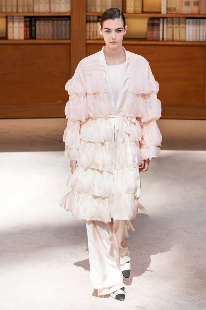 5 λόγοι που αγαπήσαμε την Haute Couture collection του οίκου Chanel - εικόνα 5