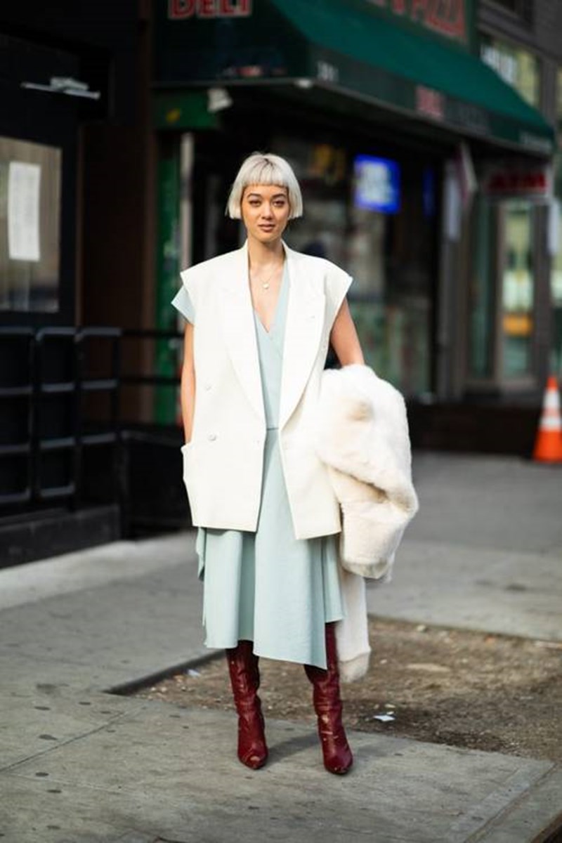 7 τρόποι να φορέσεις τα αγαπημένα σου φορέματα τώρα και το φθινόπωρο - εικόνα 11