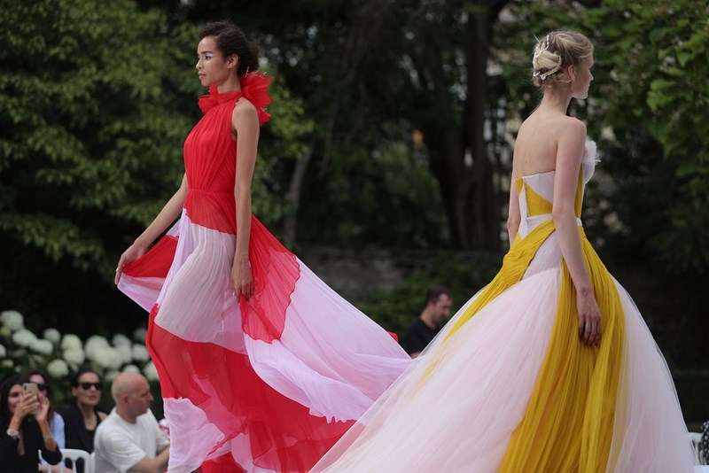 Haute Couture 2020: Oι Ralph & Russo μας ταξιδεύουν στην δεκαετία του '30 - εικόνα 1