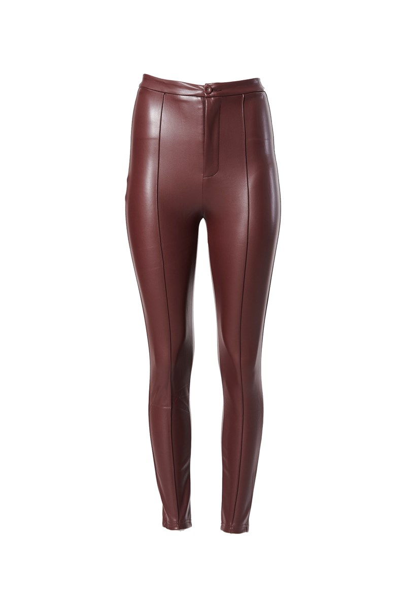 Hot Right Now: Γνωρίσαμε την ηθοποιό Δανάη Παππά και κλέψαμε ιδέες από το στυλ της - εικόνα 4