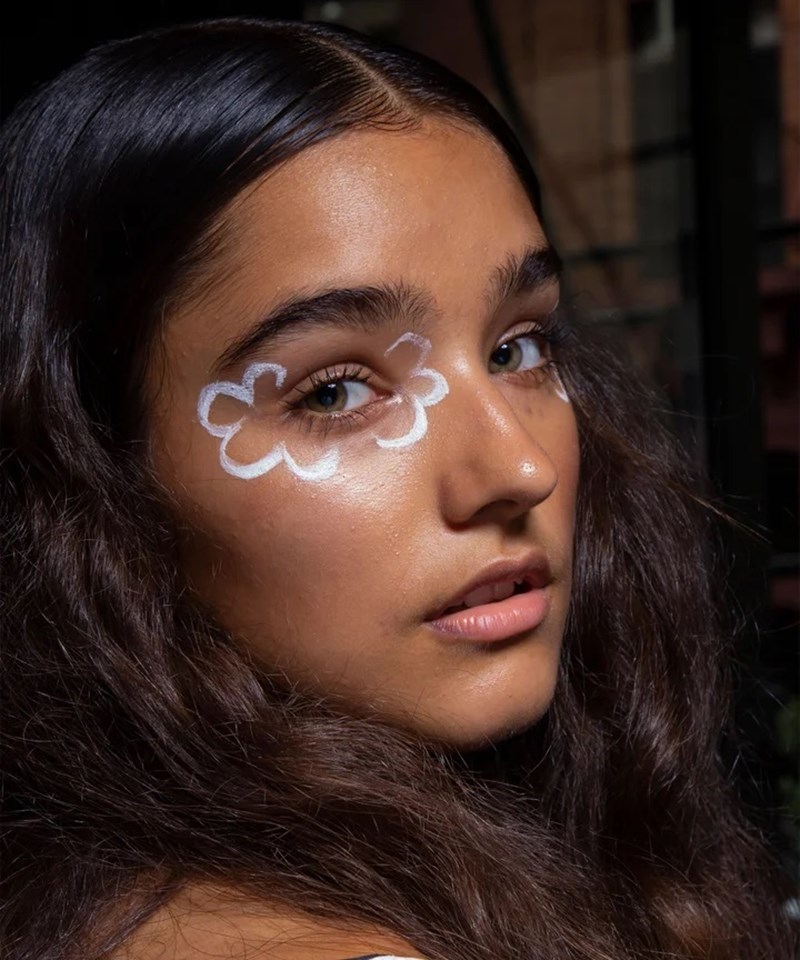 Cloud Eyes: Η πιο αιθέρια beauty τάση της NYFW - εικόνα 1