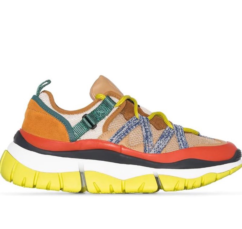 H Hailey Bieber φοράει ήδη τα πιο hot παπούτσια του φθινοπώρου - εικόνα 15