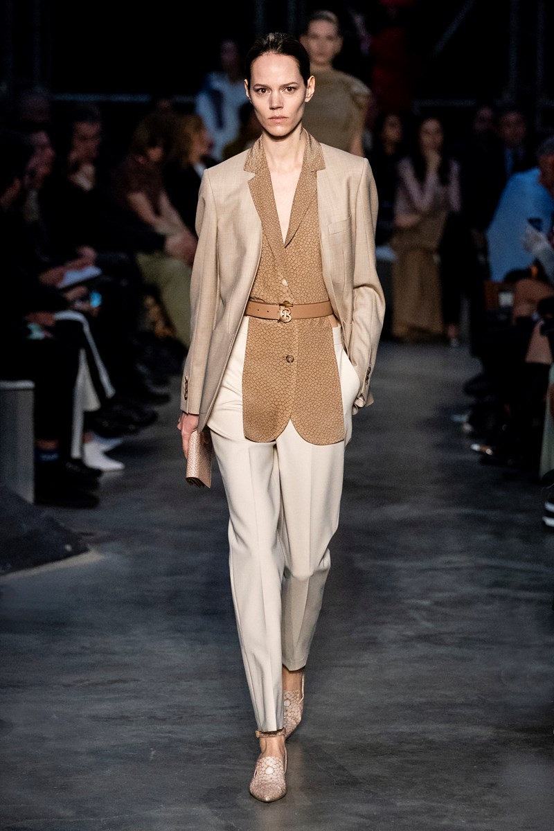 Power Girls: Γιατί τα κοστούμια έγιναν ξαφνικά τόσο hot; - εικόνα 4