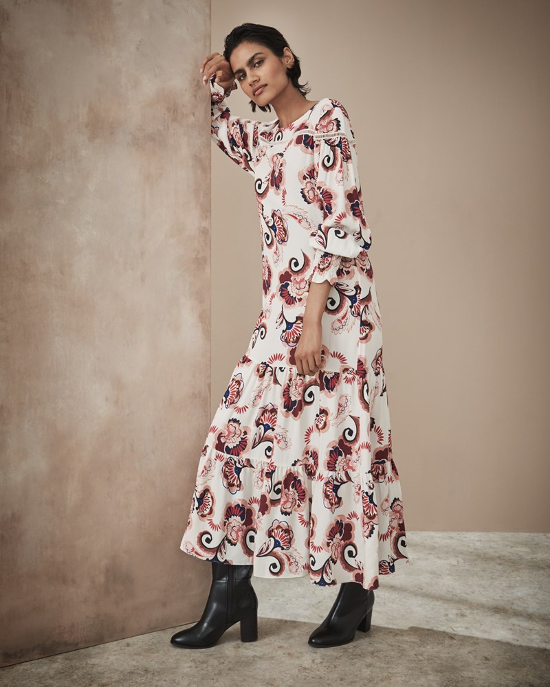 Fall in Love: Βρήκαμε τα must κομμάτια της φθινοπωρινής γκαρνταρόμπας σε προσφορά 20% - εικόνα 1