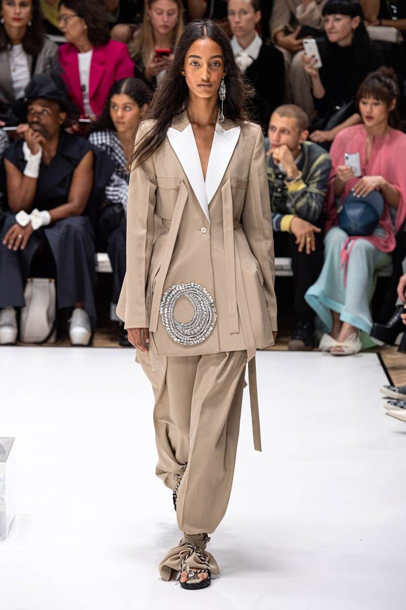 Top 5: Αυτά είναι τα shows της London Fashion Week που ερωτευτήκαμε - εικόνα 10