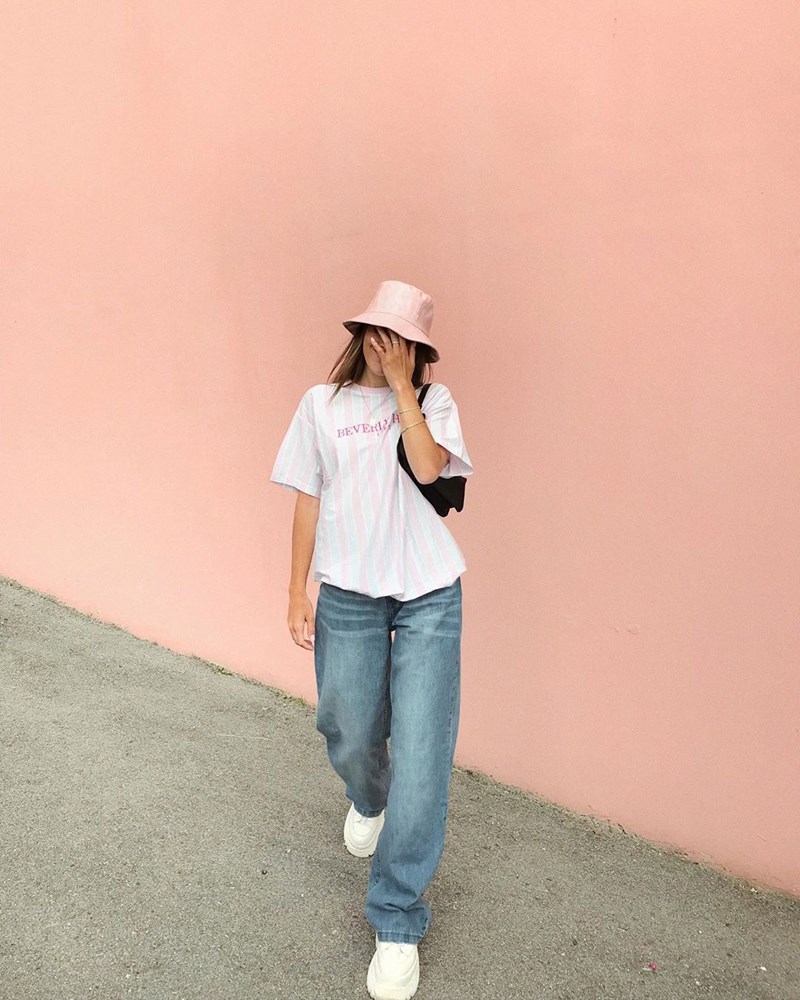 Αυτή είναι η πιο αμφιλεγόμενη denim τάση της σεζόν. Θα την υιοθετούσες; - εικόνα 4