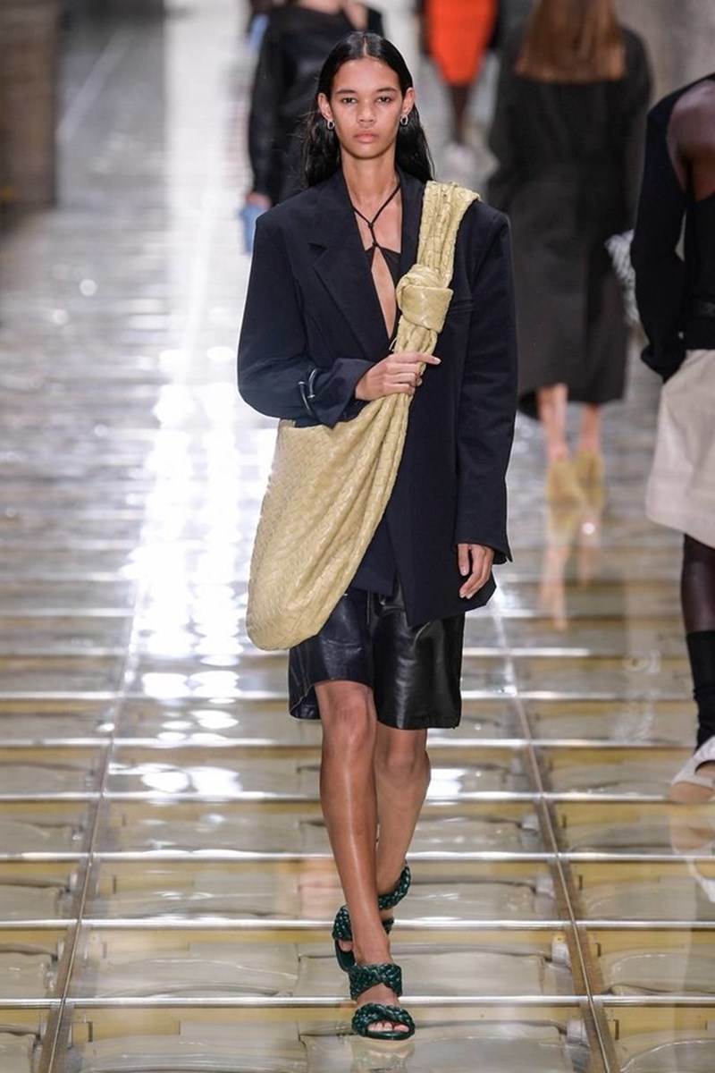 4 λόγοι που κάνουν τον οίκο Bottega Veneta το νέο big hit - εικόνα 4