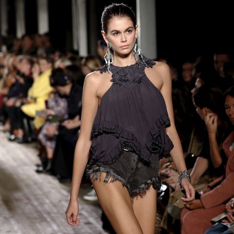 Τα hot pants επιστρέφουν! Το είπε η Isabel Marant - εικόνα 1