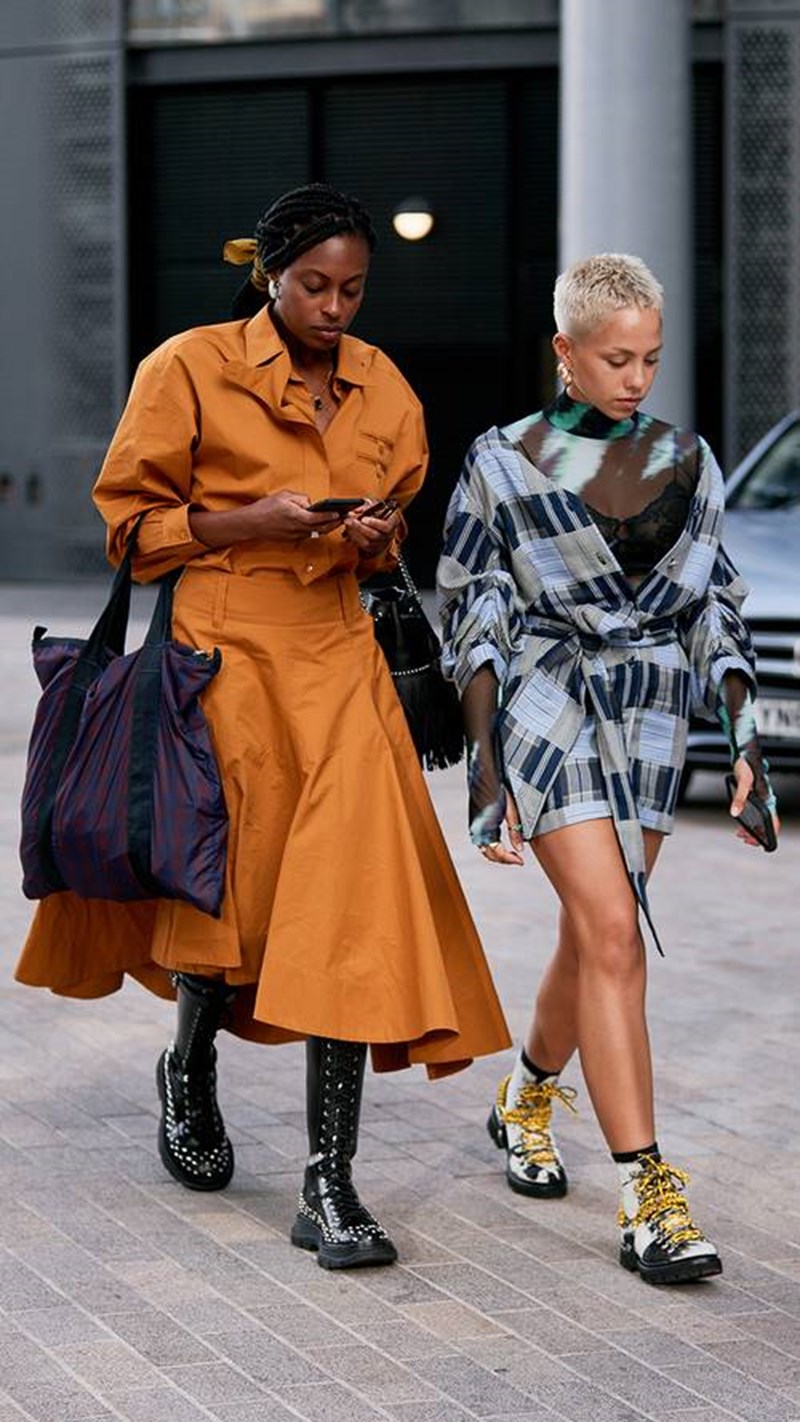 21 απόλυτα on trend εμφανίσεις από το street style της LFW - εικόνα 8