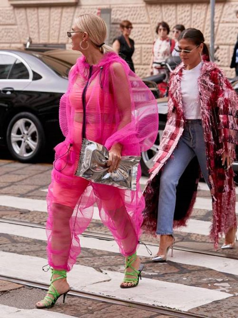 Οι μόνες τάσεις που πρέπει να ξέρεις από την Fashion Week του Μιλάνου σε 21 εμφανίσεις - εικόνα 13