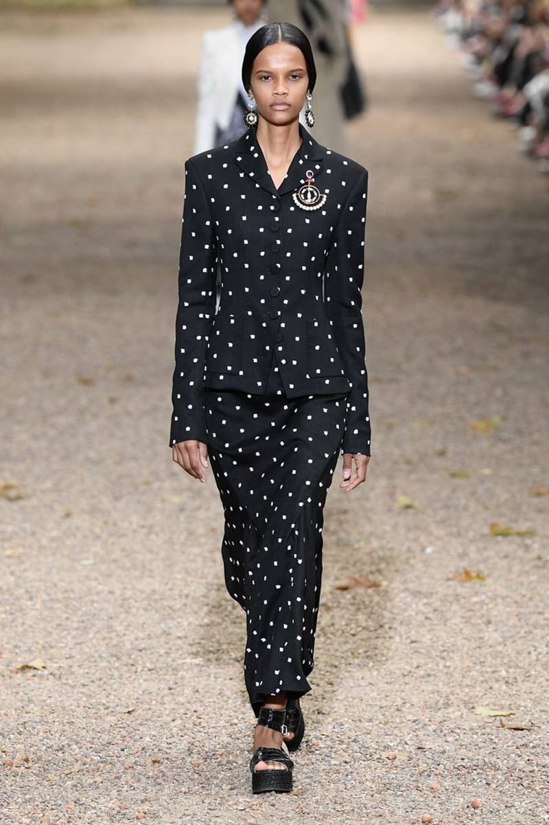 Top 5: Αυτά είναι τα shows της London Fashion Week που ερωτευτήκαμε - εικόνα 13