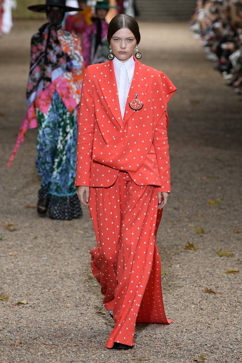 Top 5: Αυτά είναι τα shows της London Fashion Week που ερωτευτήκαμε - εικόνα 16