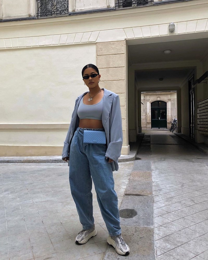 Αυτή είναι η πιο αμφιλεγόμενη denim τάση της σεζόν. Θα την υιοθετούσες; - εικόνα 2