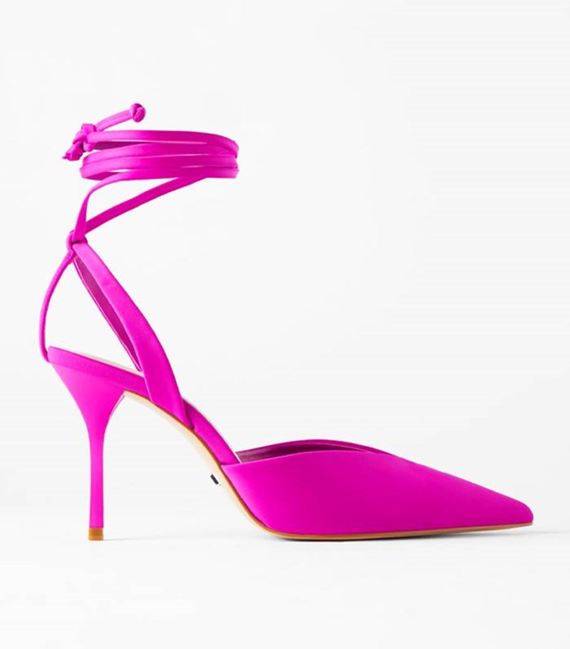 H Hailey Bieber φοράει ήδη τα πιο hot παπούτσια του φθινοπώρου - εικόνα 4