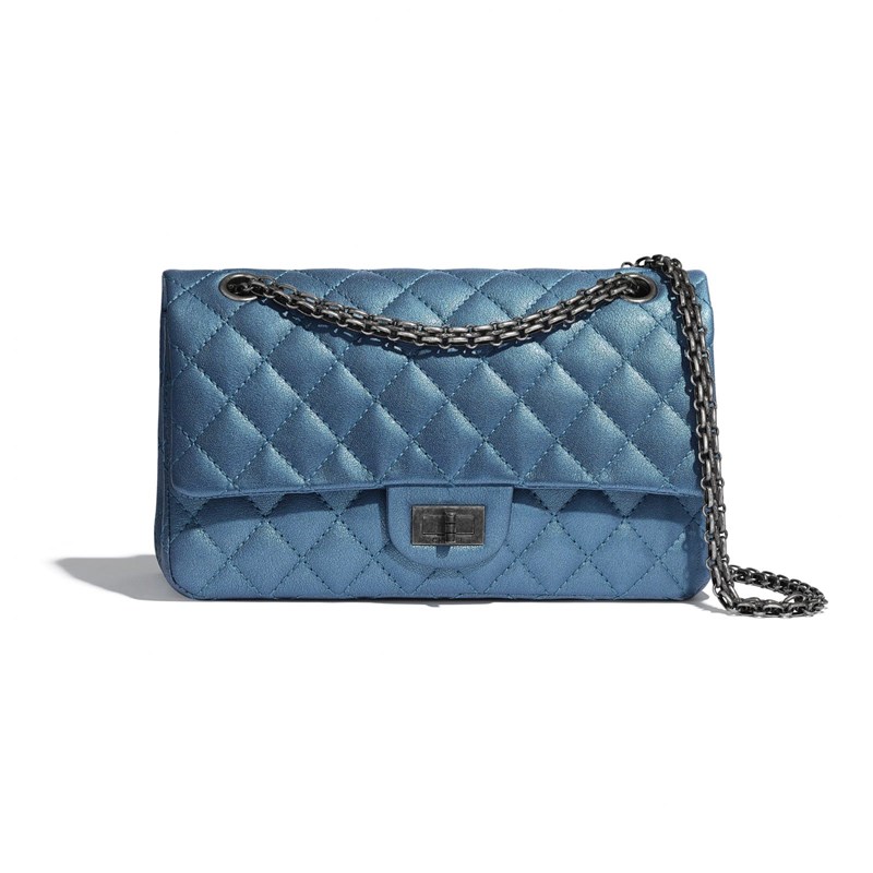 2.55: Τι κρύβεται πίσω από την ημερομηνία-σταθμό της μόδας; - εικόνα 7