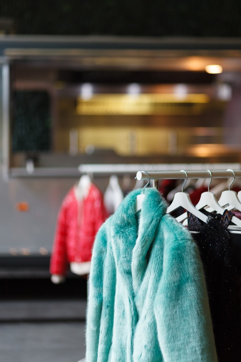 Οι συντάκτριες του ELLE.gr στο πιο ροζ πάρτι της πόλης - εικόνα 8