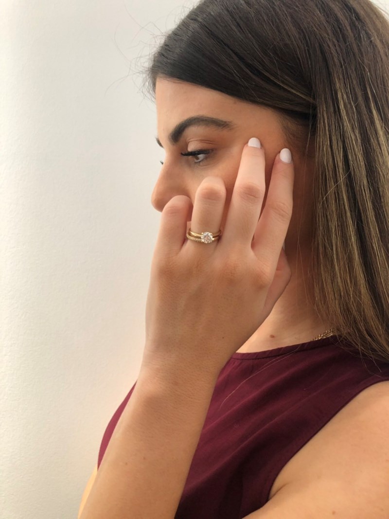 Just Say Yes: Πώς θα συνδυάσετε το μονόπετρο με τις βέρες σας; - εικόνα 4