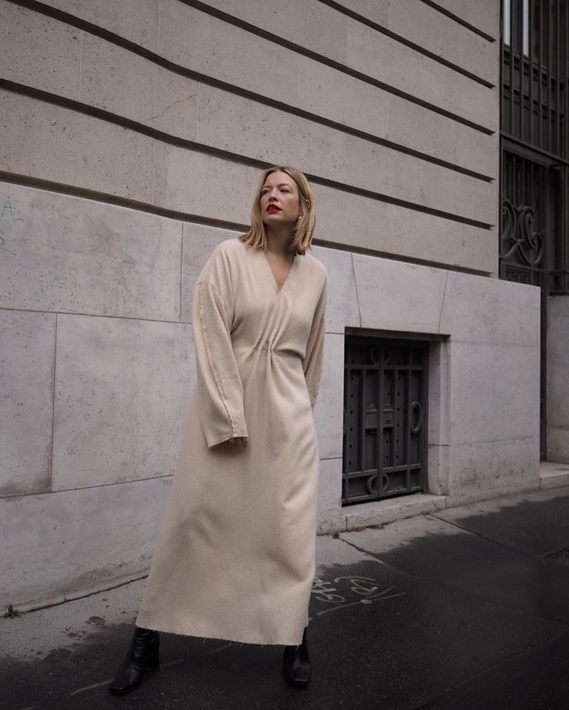 Dress & Boots: 4 υπέροχοι συνδυασμοί που πρέπει οπωσδήποτε να δοκιμάσεις (+τα κομμάτια που θα χρειαστείς) - εικόνα 11