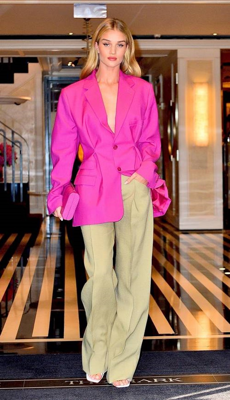 7 ανανεωμένα basics που θα βρεις στην γκαρνταρόμπα κάθε stylish celebrity - εικόνα 1