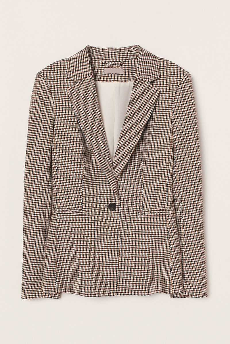 Αντιγράψαμε το πιο δυναμικό λουκ του street style μόνο με οικονομικά κομμάτια - εικόνα 2