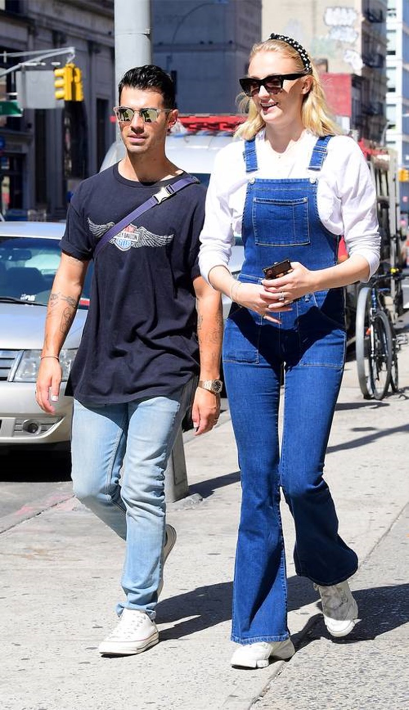 4 celebrities που λατρεύουν τα Mango + τα κομμάτια που επιλέγουν - εικόνα 5