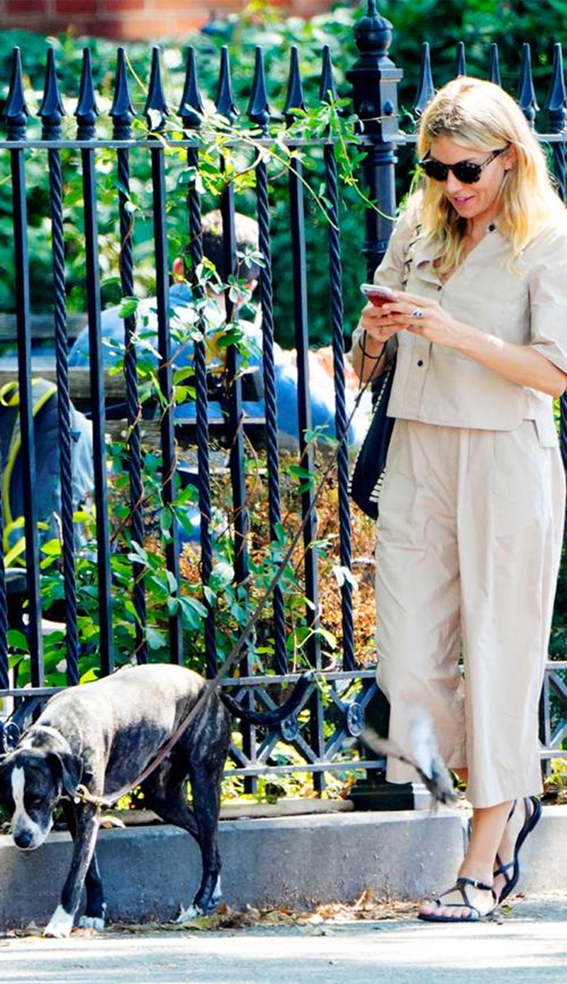 4 celebrities που λατρεύουν τα Mango + τα κομμάτια που επιλέγουν - εικόνα 7