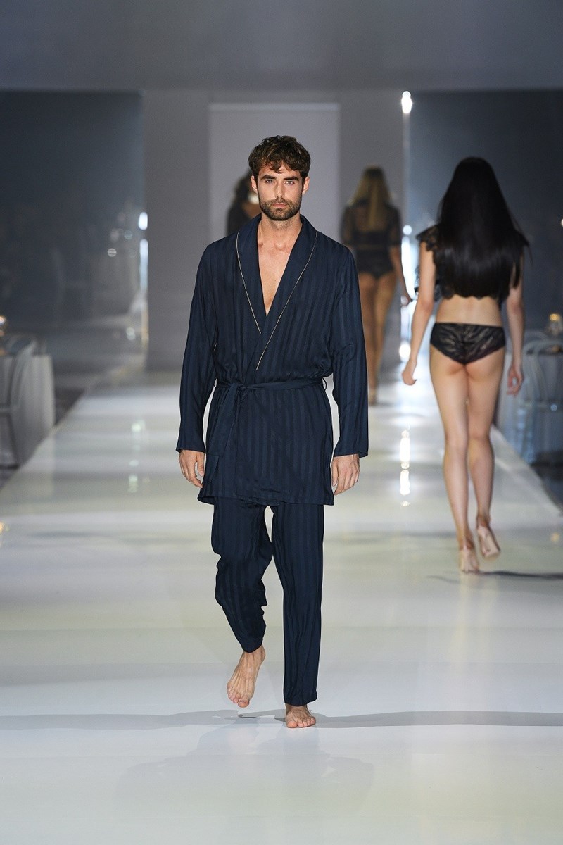 Ταξιδέψαμε στη Βερόνα για ένα μοναδικό fashion show - εικόνα 4