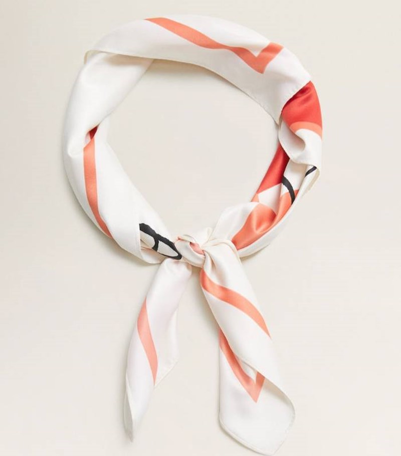 4+1 τρόποι για να φορέσεις το jean σου ακριβώς όπως η Kaia Gerber - εικόνα 12