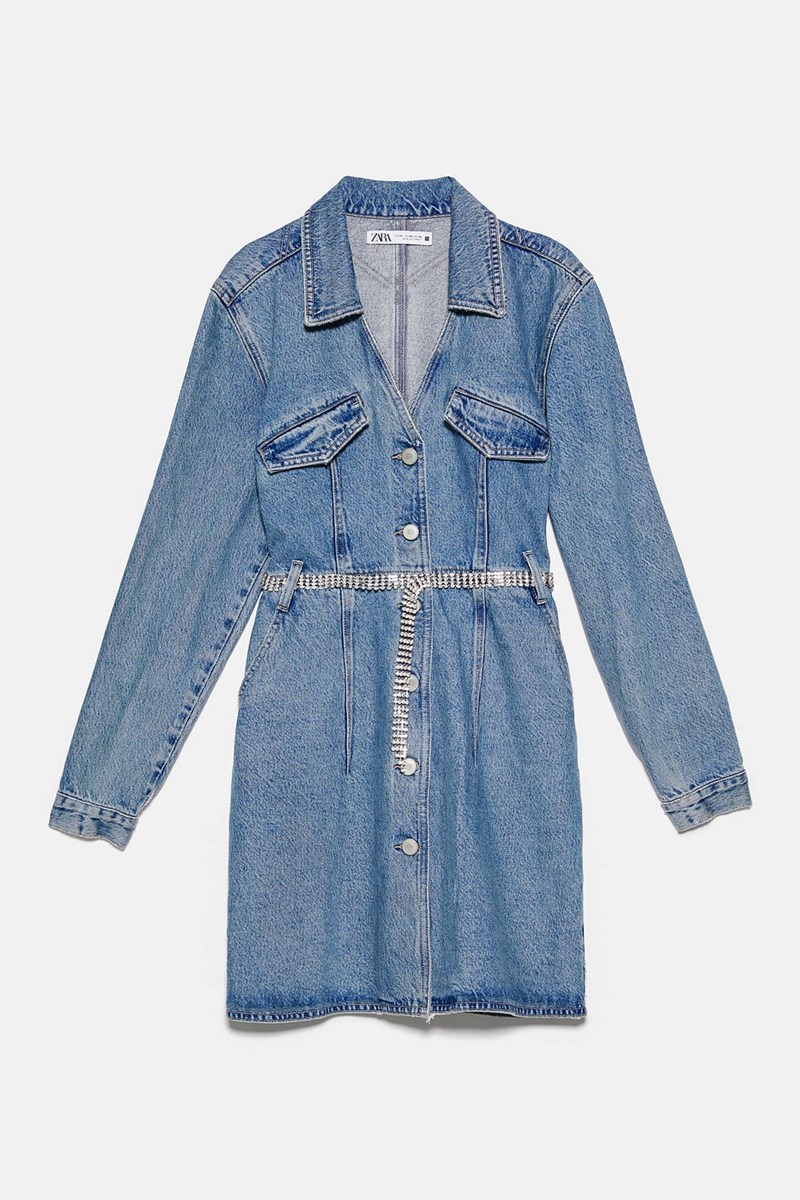 5 denim κομμάτια που πρέπει να έχεις στη ντουλάπα σου πριν μπει το 2020 - εικόνα 2