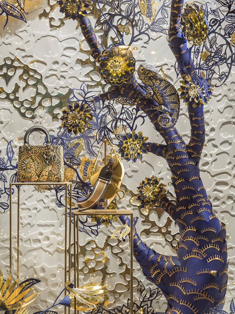 Ο οίκος Dior φόρεσε τα γιορτινά του - εικόνα 1