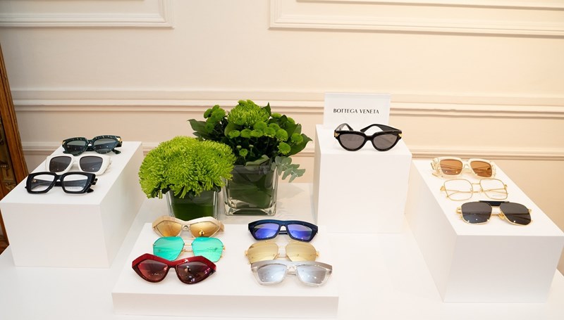 Είδαμε από κοντά τα γυαλιά που θα λατρέψουμε την άνοιξη - εικόνα 1