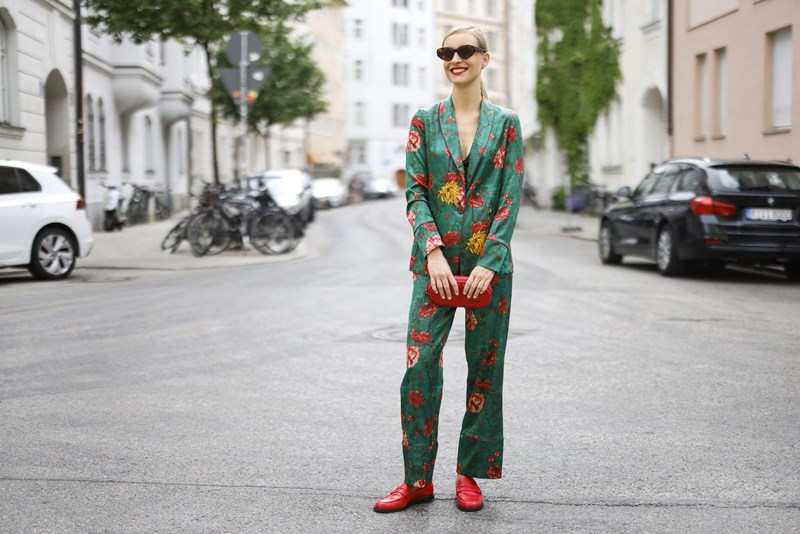 How to Style: Με ένα pyjama suit στο πλευρό σου θα κάνεις τις πιο effortlessly chic εμφανίσεις του χειμώνα - εικόνα 3