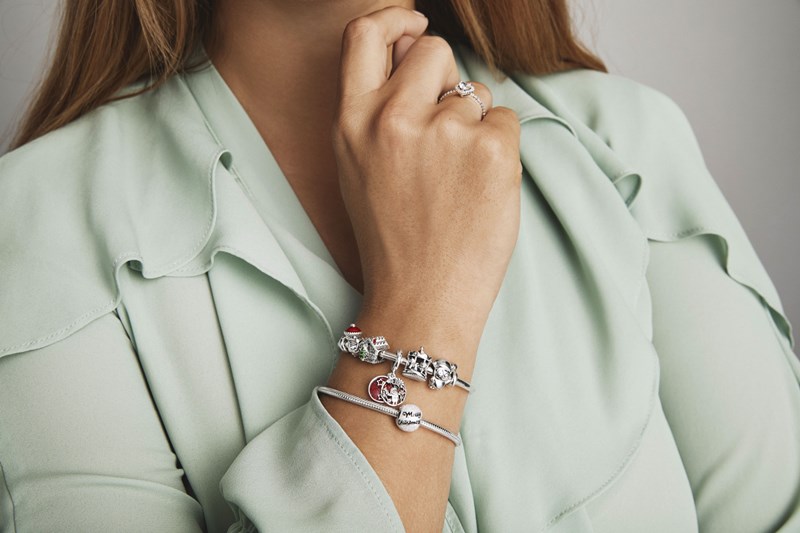 Ψάχνεις κάτι extra λαμπερό για να απογειώσει τα γιορτινά looks των ημερών; Εγώ το βρήκα! - εικόνα 6