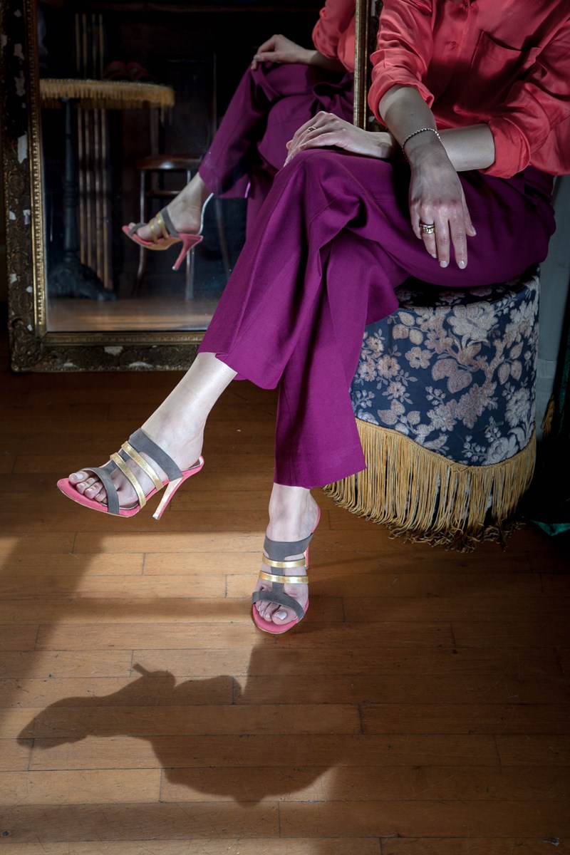 Orsalia Sarri: Γνωρίσαμε μια σχεδιάστρια που δίνει στα παπούτσια της προσωπικότητα - εικόνα 8