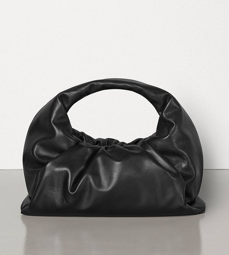 Top 5: Αυτές είναι οι μόνες designer τσάντες που κρατούν οι influencers - εικόνα 6