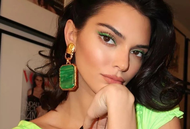 Colour Liner: Ο πιο hot τρόπος να βάλεις eyeliner φέτος! - εικόνα 2